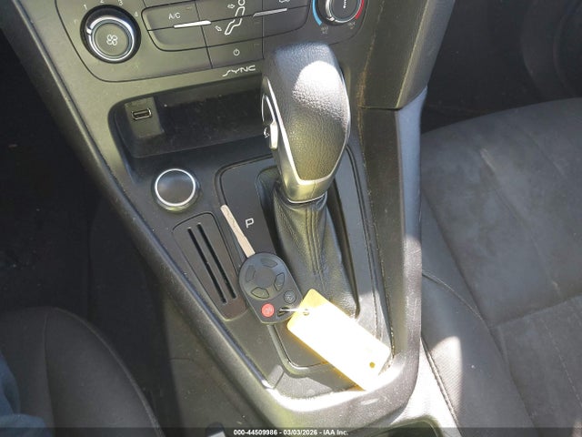 Ford FOCUS S 2016 1FADP3E21GL369599 Image 11