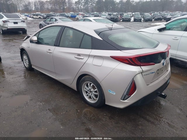 2020 TOYOTA PRIUS PRIME JTDKARFP3L3150413 Photo 2