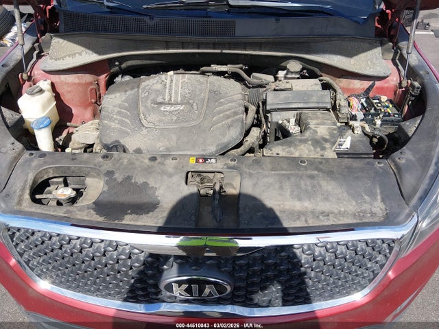 5XYPG4A57GG078887 KIA Sorento 3.3l Lx