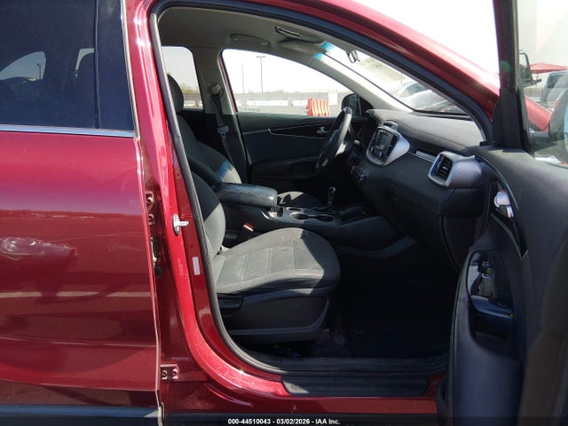5XYPG4A57GG078887 KIA Sorento 3.3l Lx