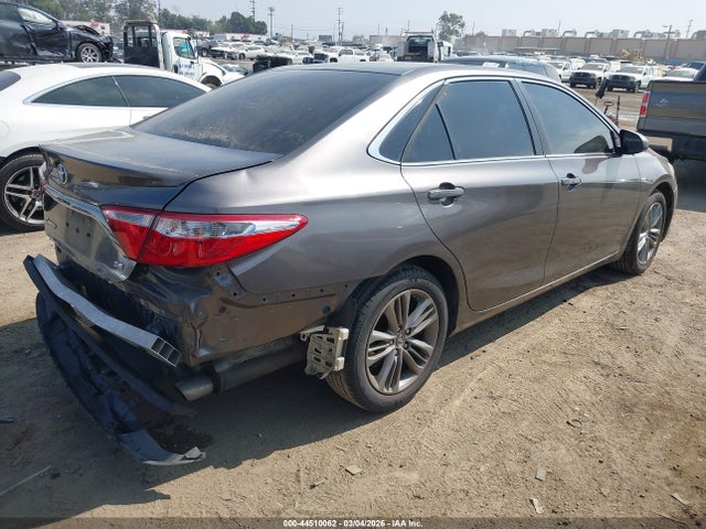 2015 TOYOTA CAMRY 4T1BF1FK4FU010243 Photo 3