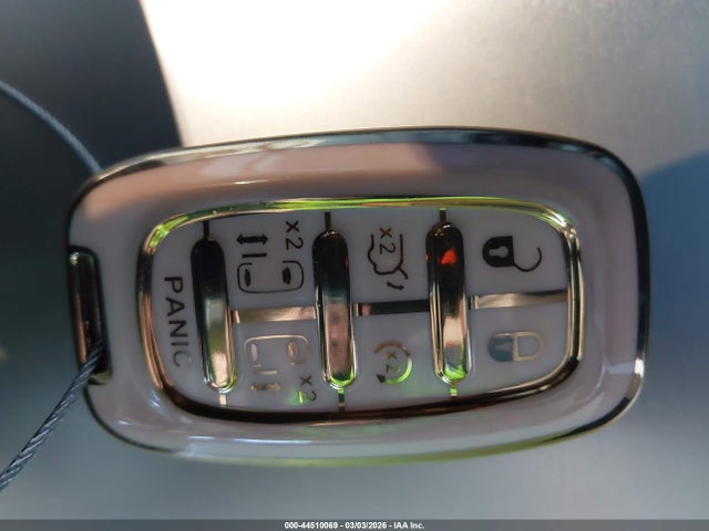 Продаж на аукціоні авто 2020 Chrysler Pacifica Touring L, vin: 2C4RC1BGXLR116072, номер лоту: 44510069