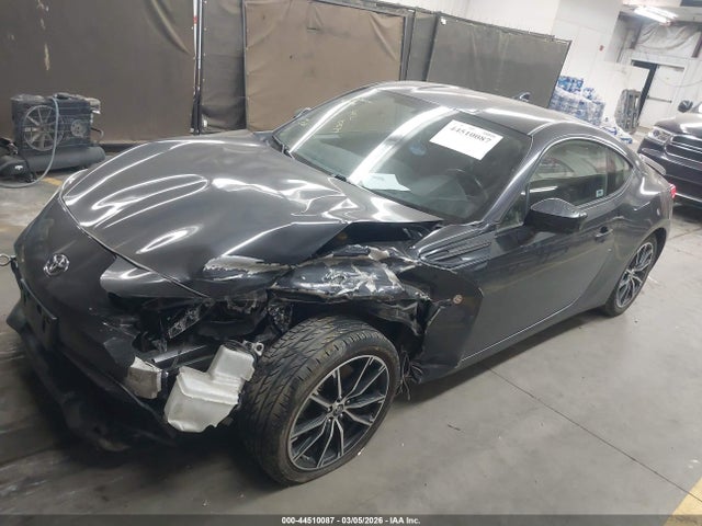 Toyota 86 2017 JF1ZNAA17H9703842 Image 2