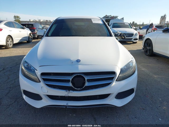 44510094 :رقم المزاد ، 55SWF4JBXFU050686 vin ، 2015 Mercedes-benz C 300 مزاد بيع