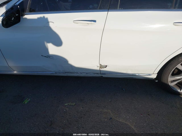 44510094 :رقم المزاد ، 55SWF4JBXFU050686 vin ، 2015 Mercedes-benz C 300 مزاد بيع