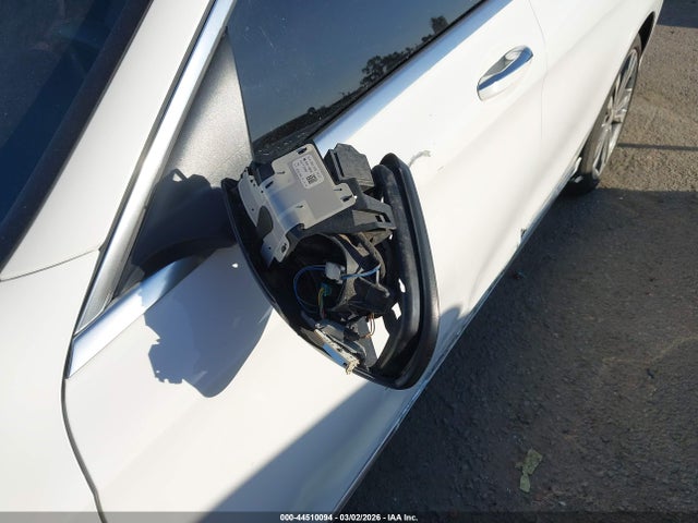 44510094 :رقم المزاد ، 55SWF4JBXFU050686 vin ، 2015 Mercedes-benz C 300 مزاد بيع