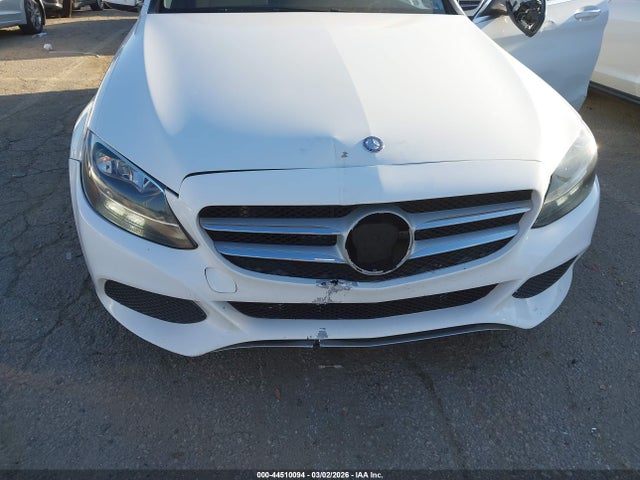 44510094 :رقم المزاد ، 55SWF4JBXFU050686 vin ، 2015 Mercedes-benz C 300 مزاد بيع