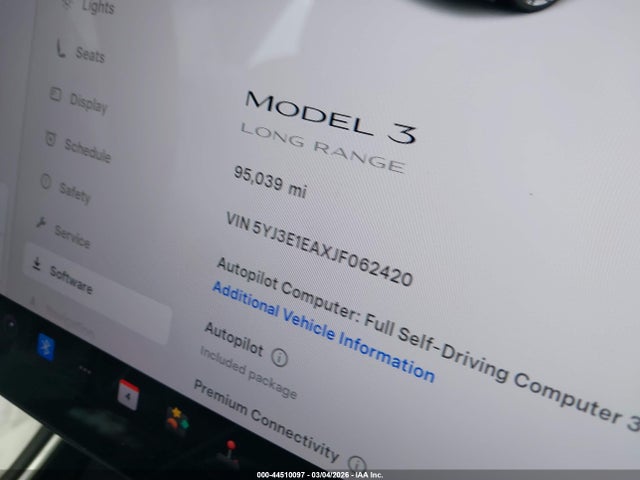 44510097 :رقم المزاد ، 5YJ3E1EAXJF062420 vin ، 2018 Tesla Model 3 Long Range/mid Range مزاد بيع