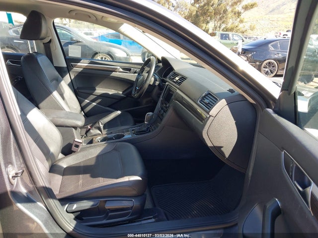 Aukcja sprzedaży 2018 Volkswagen Passat 2.0t Se, vin: 1VWBA7A30JC002125, numer aukcji: 44510127