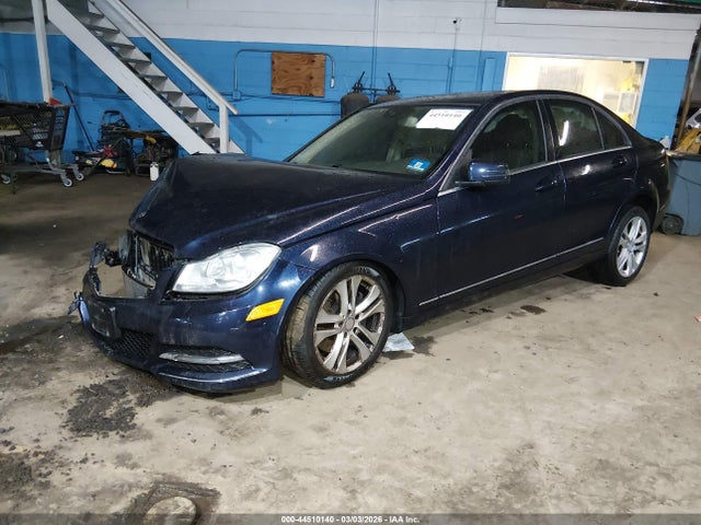 44510140 :رقم المزاد ، WDDGF8AB5ER302419 vin ، 2014 Mercedes-benz C 300 Luxury 4matic مزاد بيع