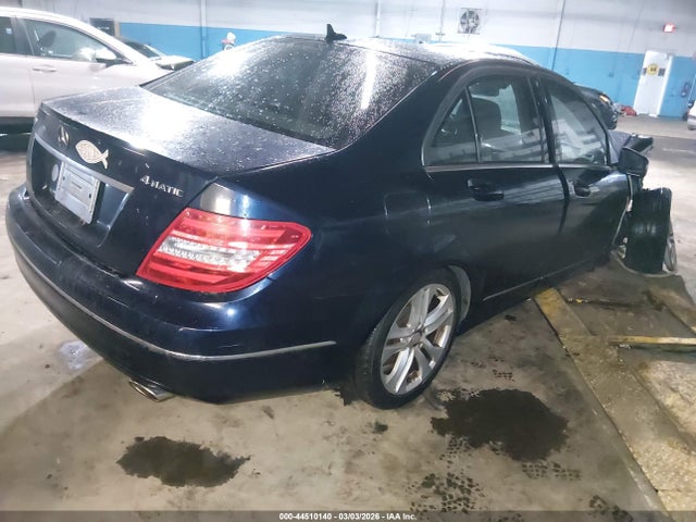 44510140 :رقم المزاد ، WDDGF8AB5ER302419 vin ، 2014 Mercedes-benz C 300 Luxury 4matic مزاد بيع