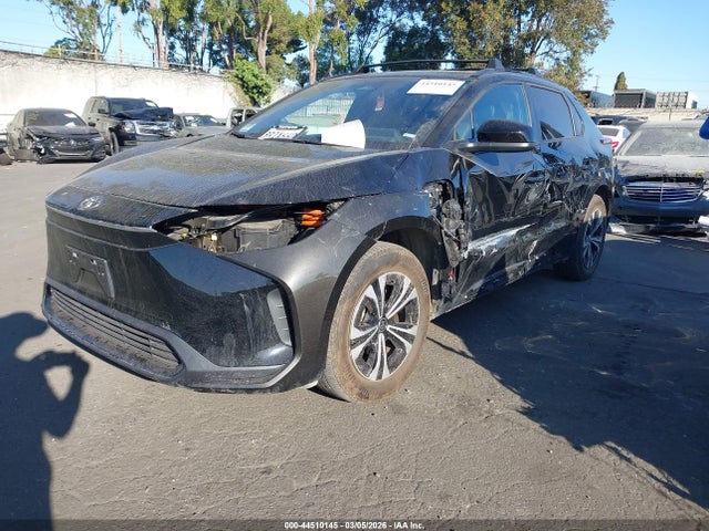 Toyota BZ4X XLE 2024 JTMAAAAA3RA049716 Image 2