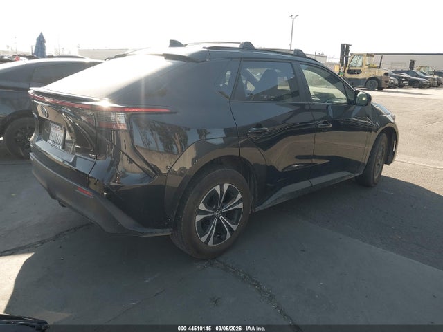 Toyota BZ4X XLE 2024 JTMAAAAA3RA049716 Image 4