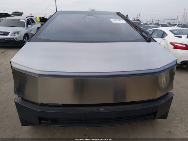 44510155 :رقم المزاد ، 7G2CEHED2SA079243 vin ، 2025 Tesla Cybertruck All-wheel Drive مزاد بيع