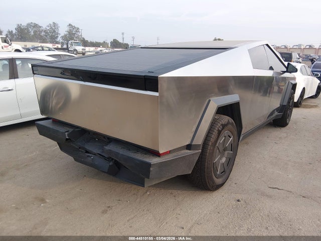 44510155 :رقم المزاد ، 7G2CEHED2SA079243 vin ، 2025 Tesla Cybertruck All-wheel Drive مزاد بيع