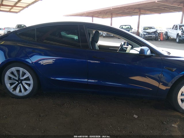 44510180 :رقم المزاد ، 5YJ3E1EA6MF063004 vin ، 2021 Tesla Model 3 Standard Range Plus Rear-wheel Drive مزاد بيع
