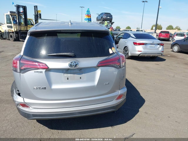 JTMZFREV7JJ192219 Toyota RAV4 LE