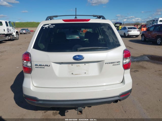Subaru Forester 2.5i Premium 2015 JF2SJAFC3FH532853 Image 16