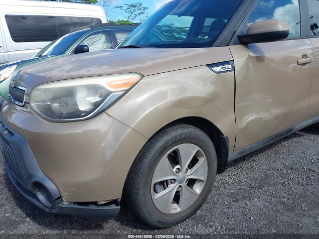 44510206 :رقم المزاد ، KNDJN2A20F7171266 vin ، 2015 Kia Soul مزاد بيع