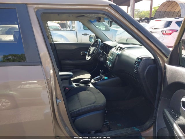 44510206 :رقم المزاد ، KNDJN2A20F7171266 vin ، 2015 Kia Soul مزاد بيع