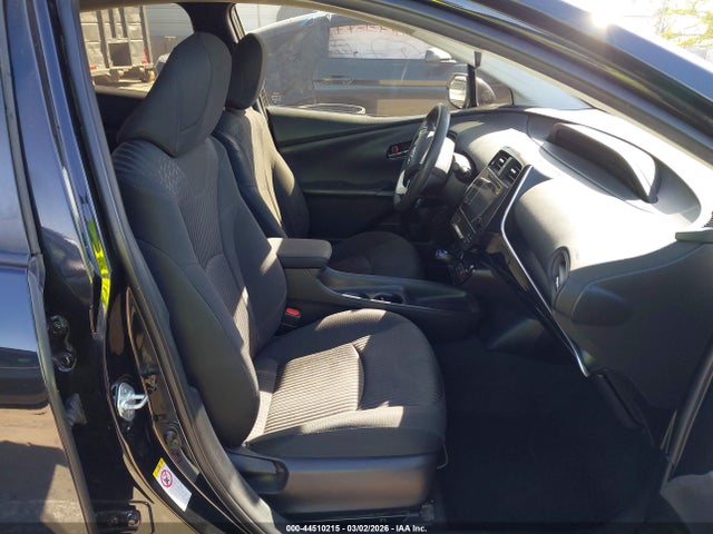 JTDKBRFU5H3054325 Toyota Prius Two
