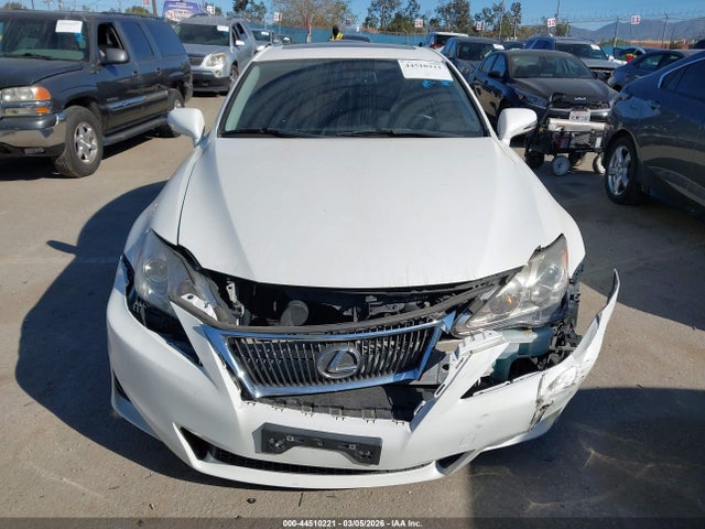 44510221 :رقم المزاد ، JTHBF5C28B5147754 vin ، 2011 Lexus Is 250 مزاد بيع