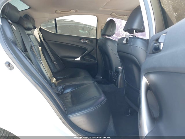 44510221 :رقم المزاد ، JTHBF5C28B5147754 vin ، 2011 Lexus Is 250 مزاد بيع