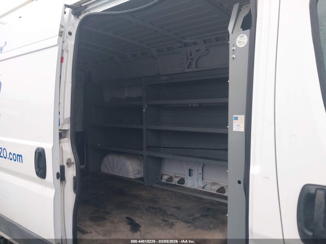 44510225 :رقم المزاد ، 3C6TRVDGXHE543048 vin ، 2017 Ram Promaster 2500 High Roof 159 Wb مزاد بيع
