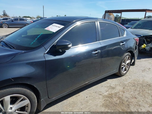 2015 Nissan Altima 2.5 Sl მანქანა იყიდება აუქციონზე, vin: 1N4AL3AP2FC238518, აუქციონის ნომერი: 44510240