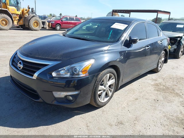 2015 Nissan Altima 2.5 Sl მანქანა იყიდება აუქციონზე, vin: 1N4AL3AP2FC238518, აუქციონის ნომერი: 44510240