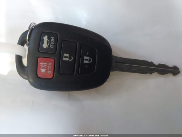 Toyota COROLLA LE 2017 5YFBURHE7HP680725 Image 11