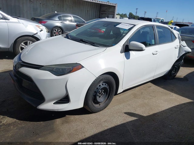 Toyota COROLLA LE 2017 5YFBURHE7HP680725 Image 2