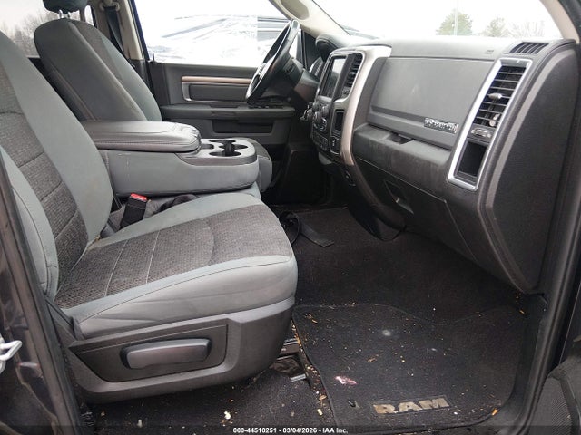 44510251 :رقم المزاد ، 1C6RR7GG4JS311646 vin ، 2018 Ram 1500 Big Horn  4x4 6'4 Box مزاد بيع