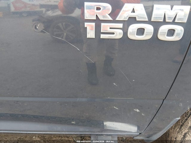 44510251 :رقم المزاد ، 1C6RR7GG4JS311646 vin ، 2018 Ram 1500 Big Horn  4x4 6'4 Box مزاد بيع
