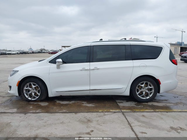 44510254 :رقم المزاد ، 2C4RC1GG4HR518251 vin ، 2017 Chrysler Pacifica Limited مزاد بيع