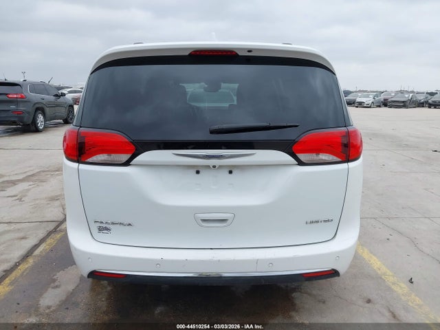 44510254 :رقم المزاد ، 2C4RC1GG4HR518251 vin ، 2017 Chrysler Pacifica Limited مزاد بيع