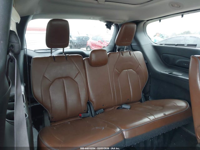 44510254 :رقم المزاد ، 2C4RC1GG4HR518251 vin ، 2017 Chrysler Pacifica Limited مزاد بيع