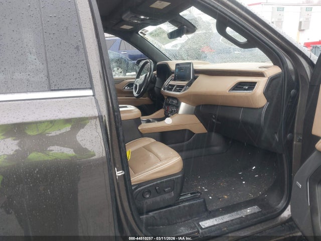 2021 CHEVROLET SUBURBAN 1GNSKFKD9MR211132 Photo 4