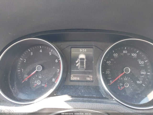 1VWAT7A38HC013163 Volkswagen Passat 1.8t S