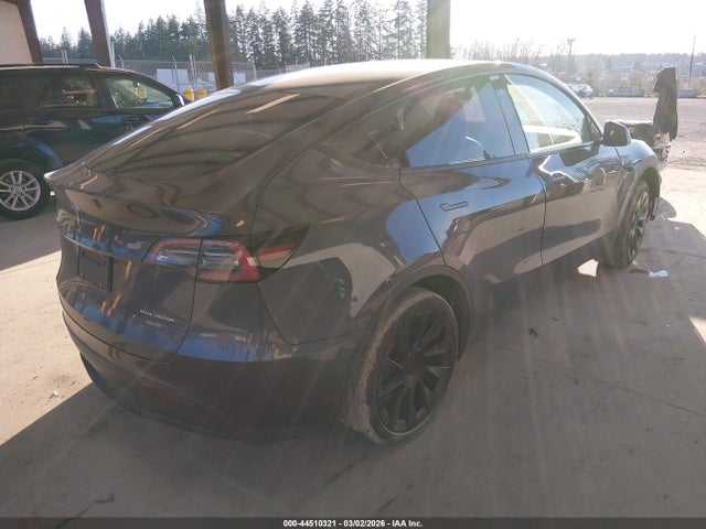 2021 TESLA MODEL Y 5YJYGDEE5MF200356 Photo 3