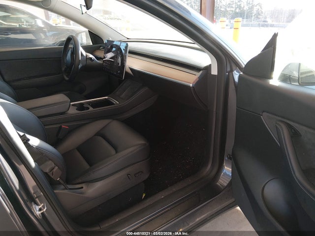 2021 TESLA MODEL Y 5YJYGDEE5MF200356 Photo 4