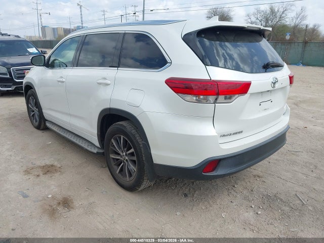 Toyota Highlander Xle 2017 5TDKZRFH3HS512196 Image 3