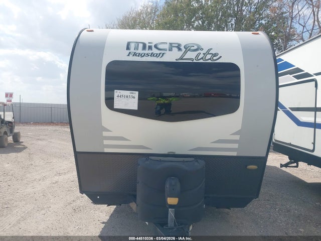 Flagstaff Micro Lite 2019 4X4TFLA23KD429684 Image 6