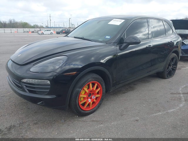 2011 PORSCHE CAYENNE WP1AB2A29BLA42080 Photo 1