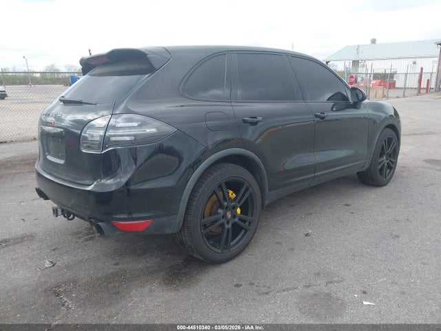 2011 PORSCHE CAYENNE WP1AB2A29BLA42080 Photo 3