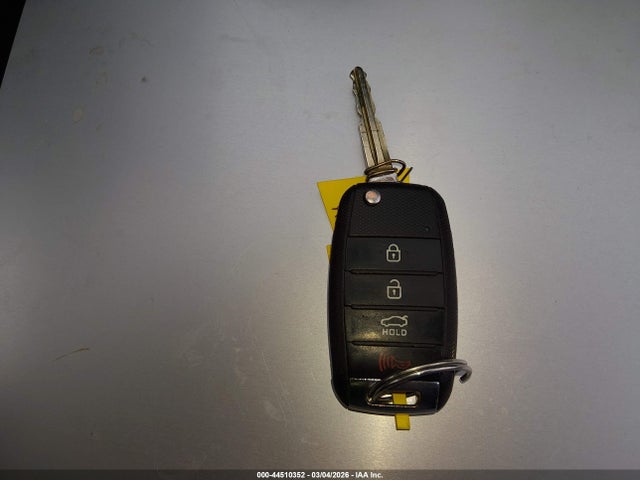3KPFL4A70HE035192 KIA FORTE LX