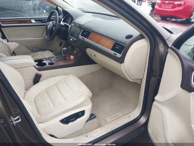 2012 Volkswagen Touareg Vr6 Lux მანქანა იყიდება აუქციონზე, vin: WVGFF9BP8CD004622, აუქციონის ნომერი: 44510357