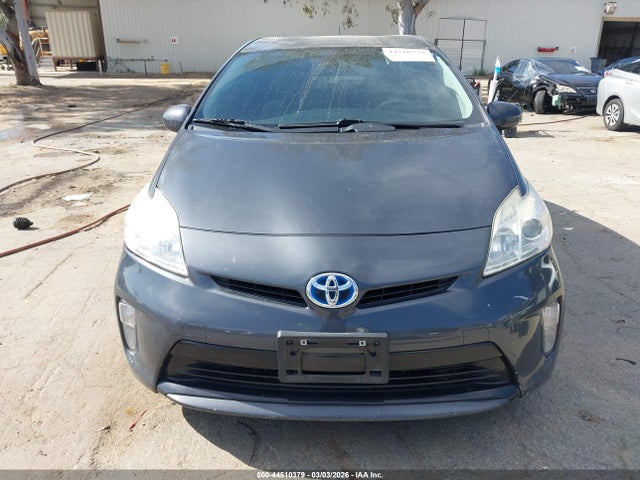 JTDKN3DU0F0423467 Toyota Prius Three