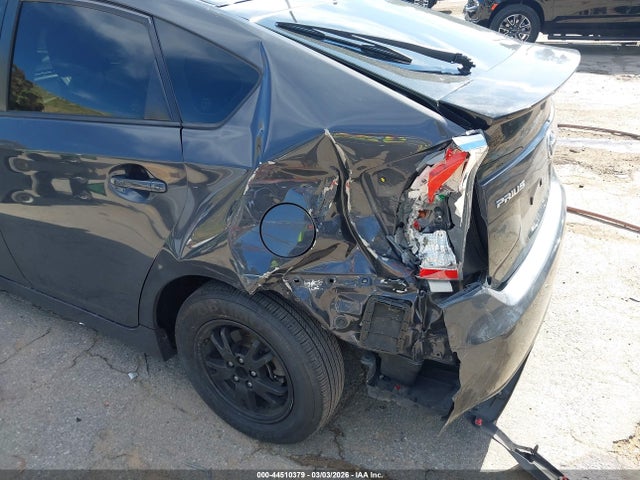JTDKN3DU0F0423467 Toyota Prius Three