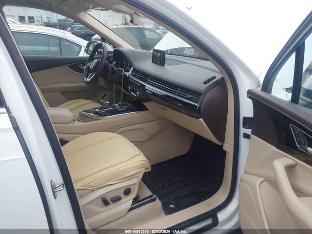 Продаж на аукціоні авто 2017 Audi Q7 3.0t Premium, vin: WA1LAAF78HD008835, номер лоту: 44510392